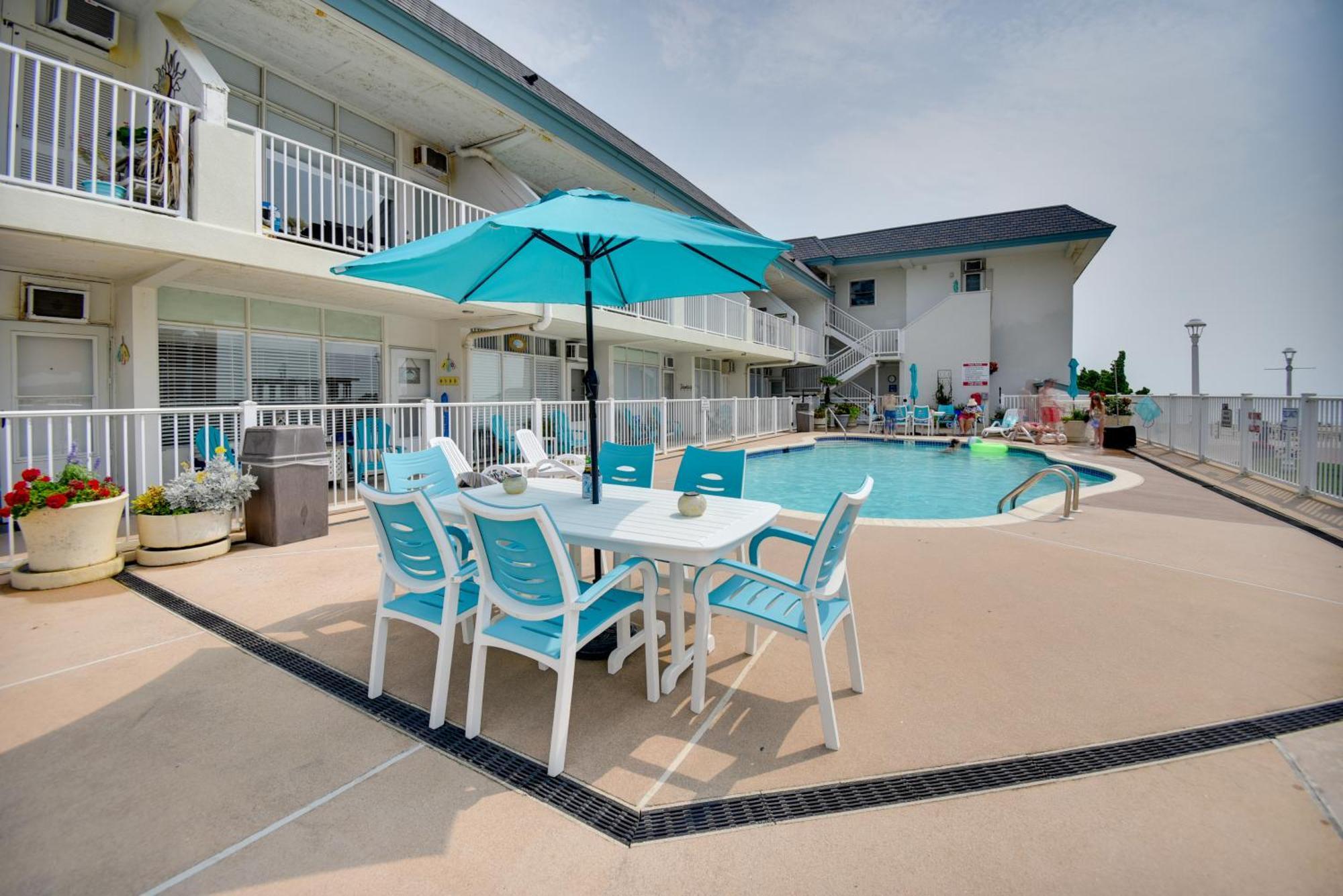 Chic Virginia Beach Retreat - Pool, Steps To Beach Buitenkant foto